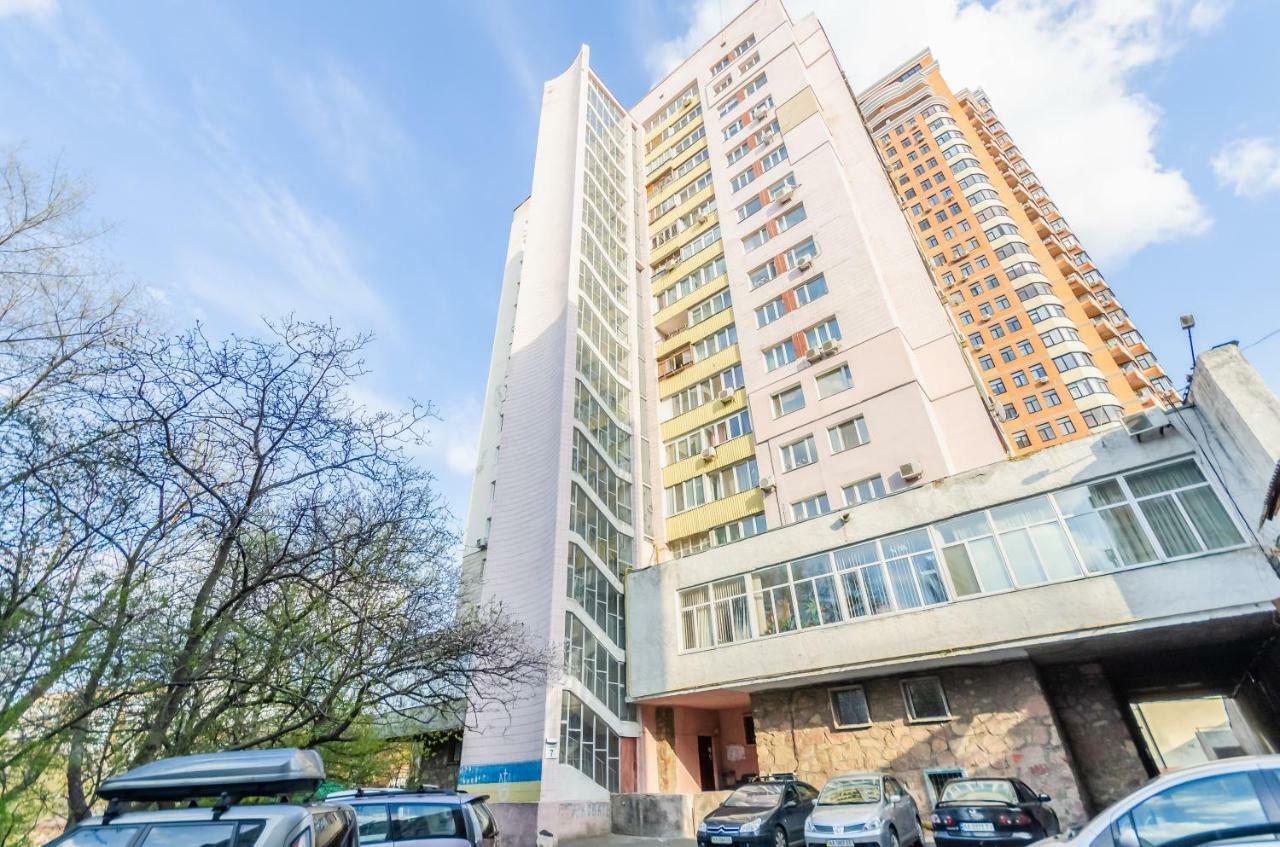 Kozzy Apartment In Kiev City Center Lu7 Exterior foto